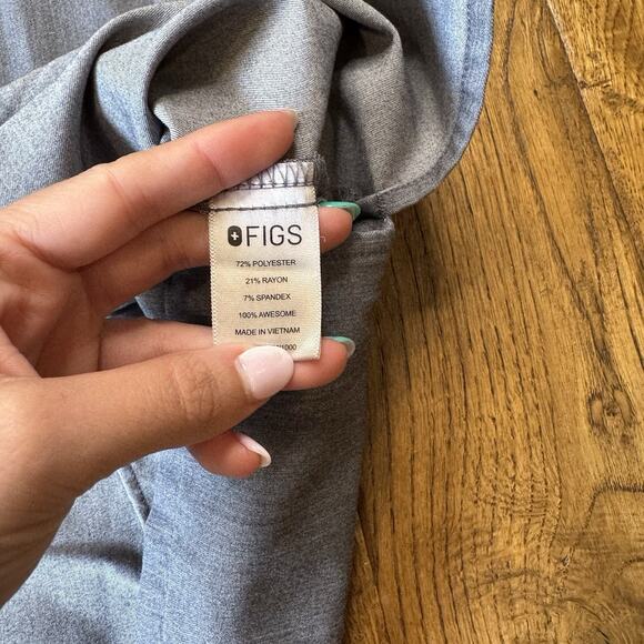 FIGS Catarina Chest Pocket Tuck In Scrub Top Womens Sz XL Graphite Grey - Picture 5 of 6